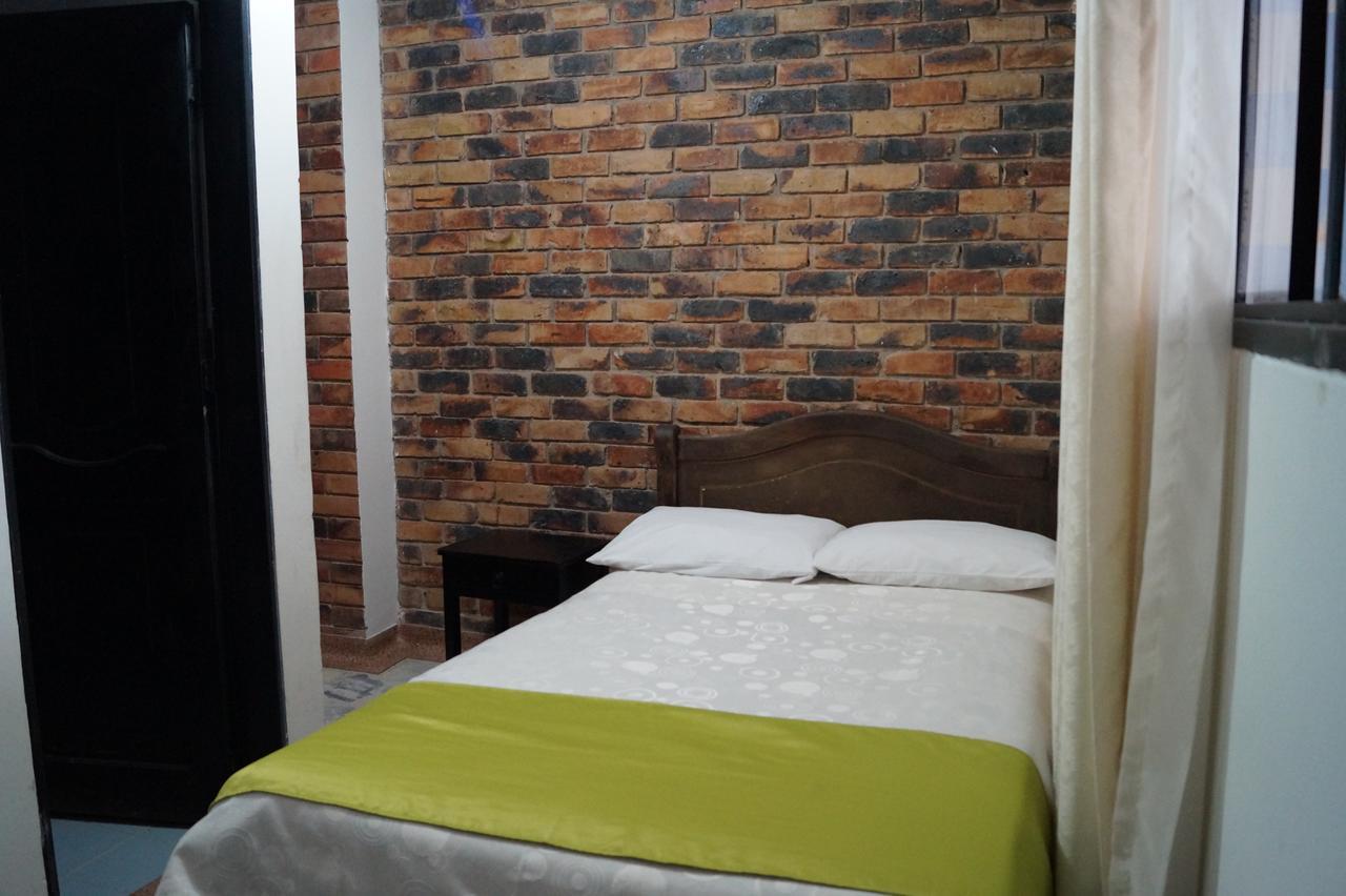 Hotel Engatama 3*